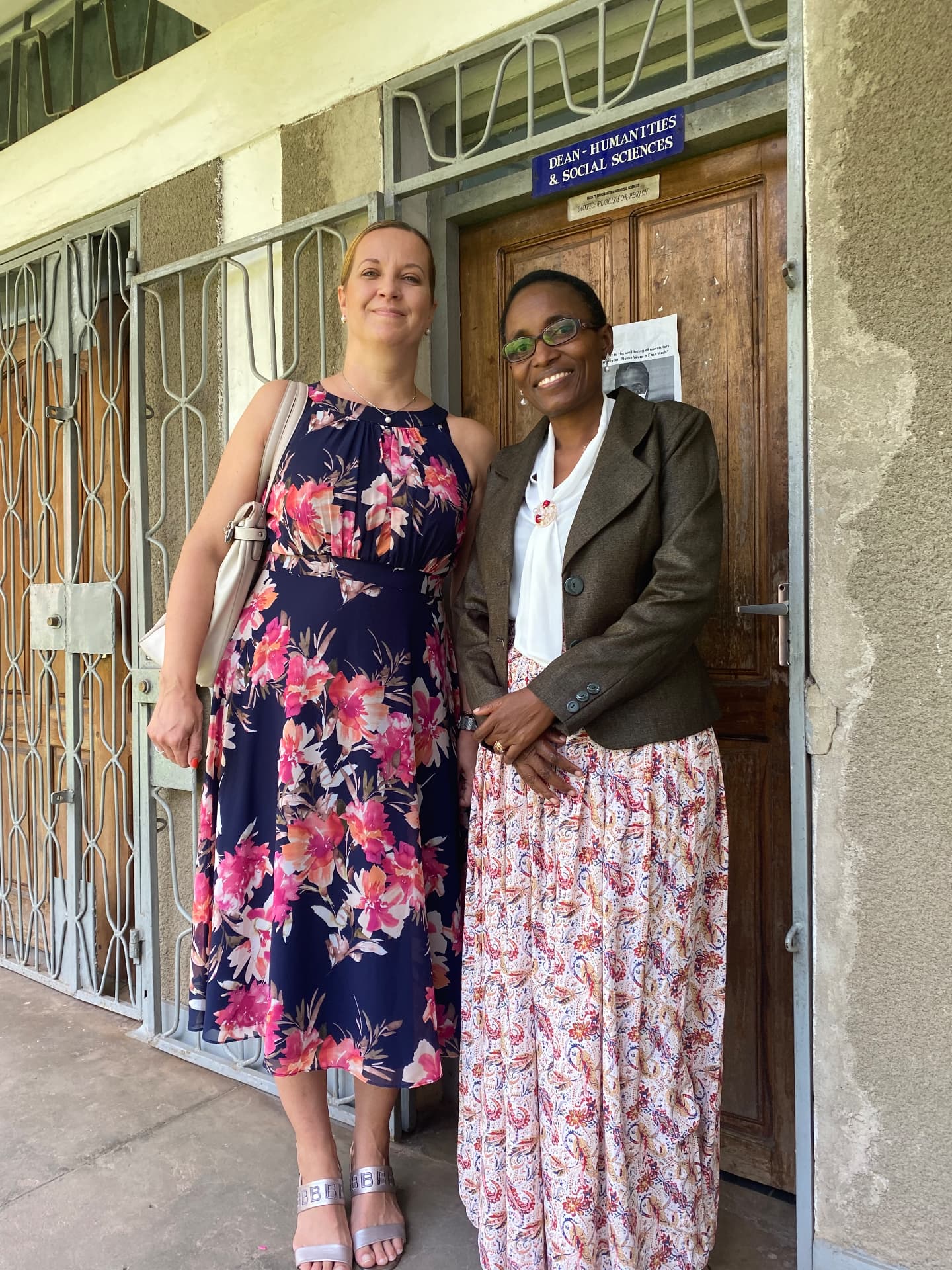 Katarína Slobodová Nováková with the Dean of Humanities and Social Sciences at the University of Dar es Salaam
